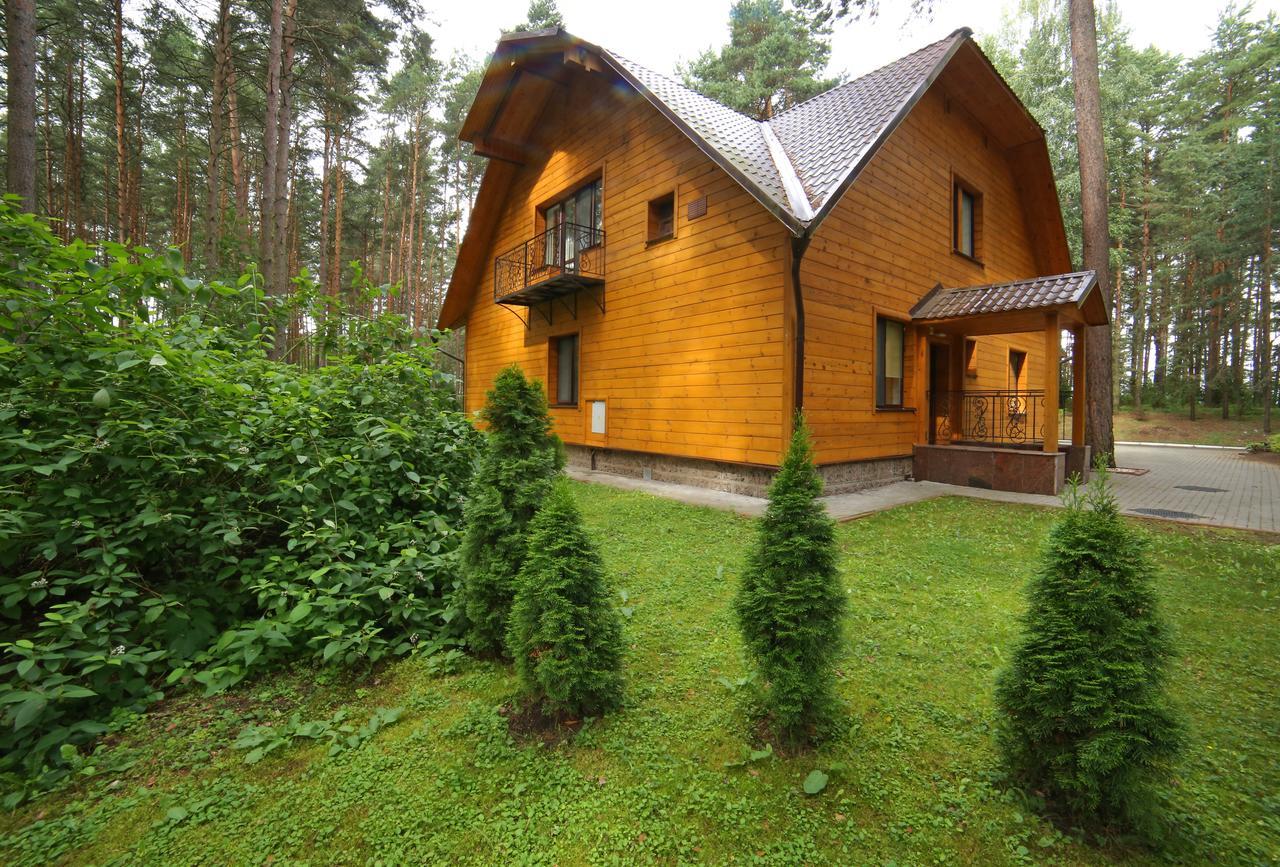 Sanatorii Sosny At Naroch Lake Hotel Gatovichi ภายนอก รูปภาพ